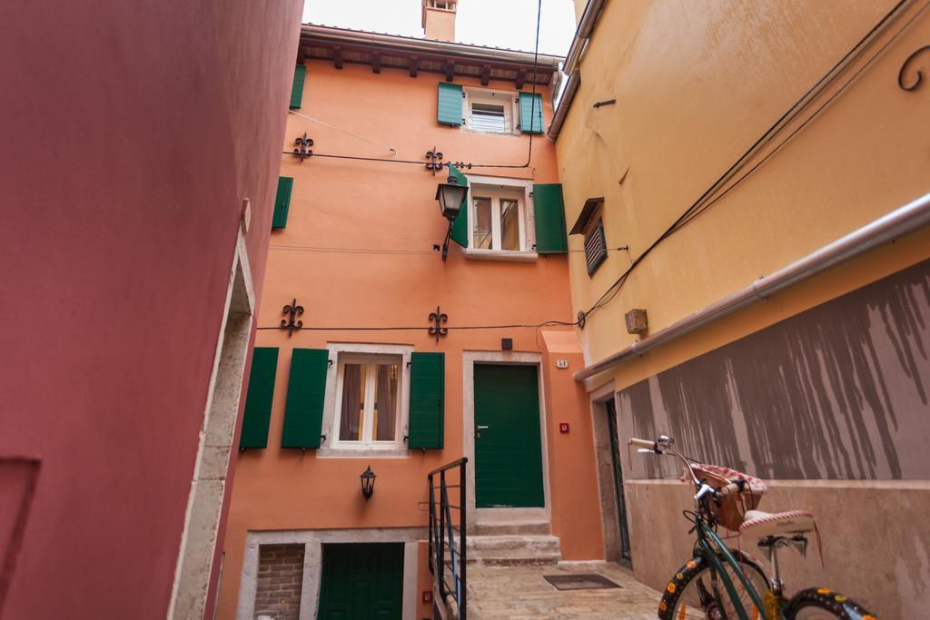 Apartments And Rooms Hey Rovinj Exterior photo