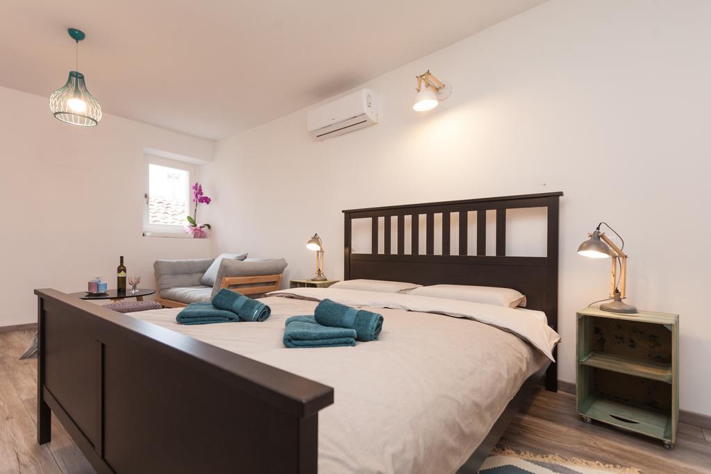 Apartments And Rooms Hey Rovinj Exterior photo